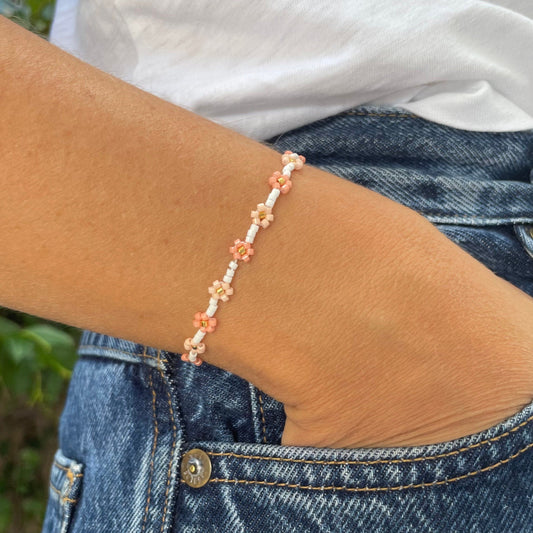 Daisy Chain Beaded Bracelet-Gypsytear
