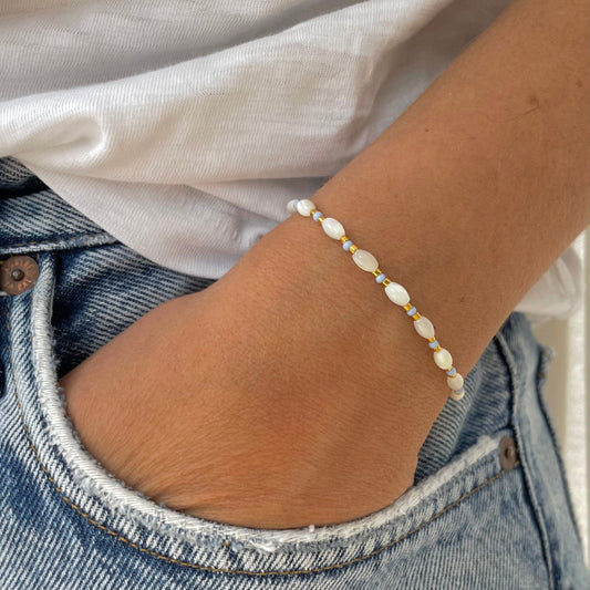 Flores Mother of Pearl Rice Beaded Bracelet-Gypsytear