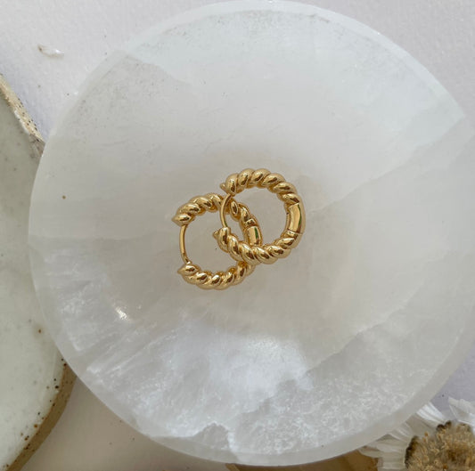 Freesia Huggie Hoop Earrings